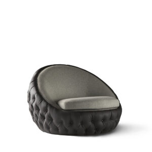 Alexandra Caronte armchair