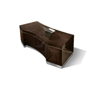 Vogue desk
